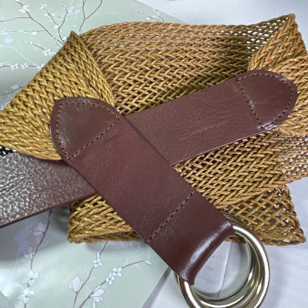 NWT Tommy Bahama woman’s wide belt.